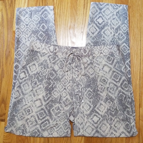 Harlowe & Graham Pants Gray Beige Snake Print M - Picture 3 of 8